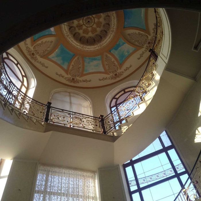 Xovli sotiladi 3 qavat+podval