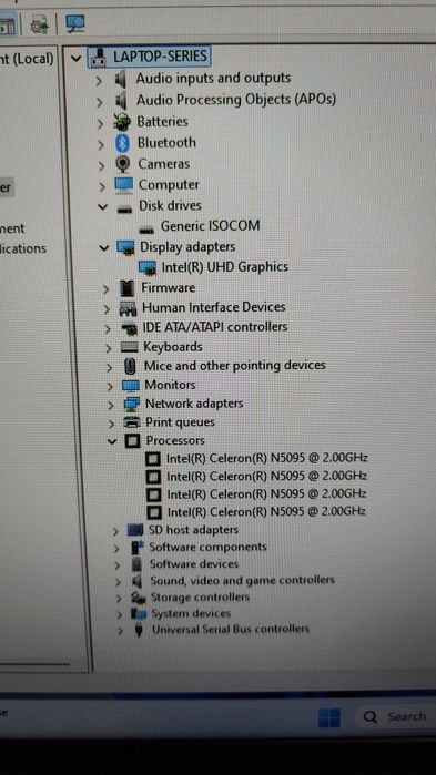 Laptop 15,6 inch / 4 GB RAM / ssd 128 GB/