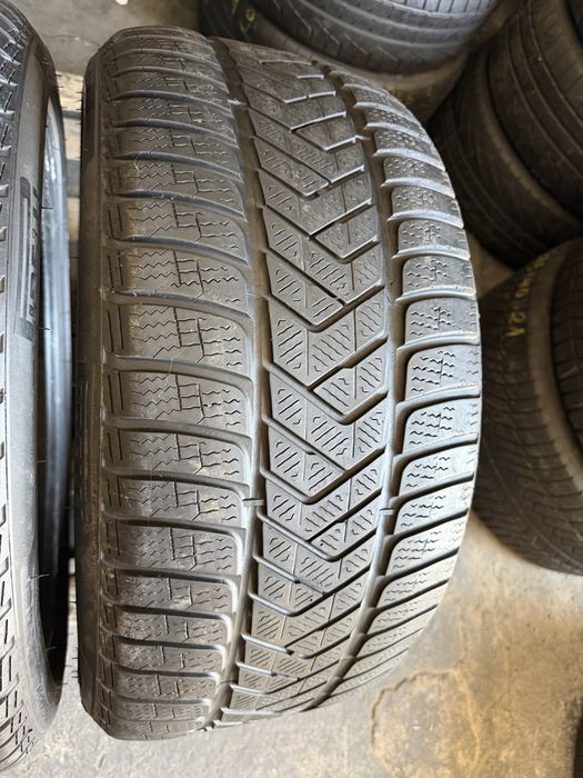 2 anvelope iarna 275/35/21 , Pirelli , DOT 2022 !