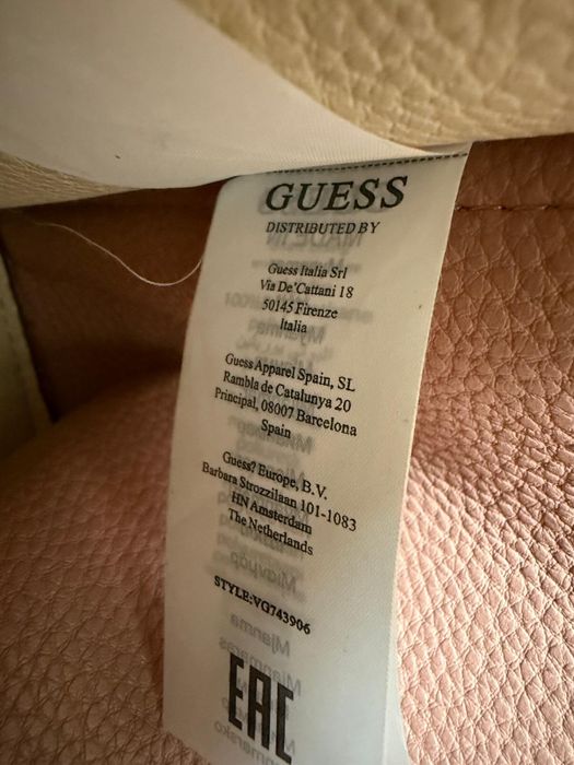 Geantă Guess