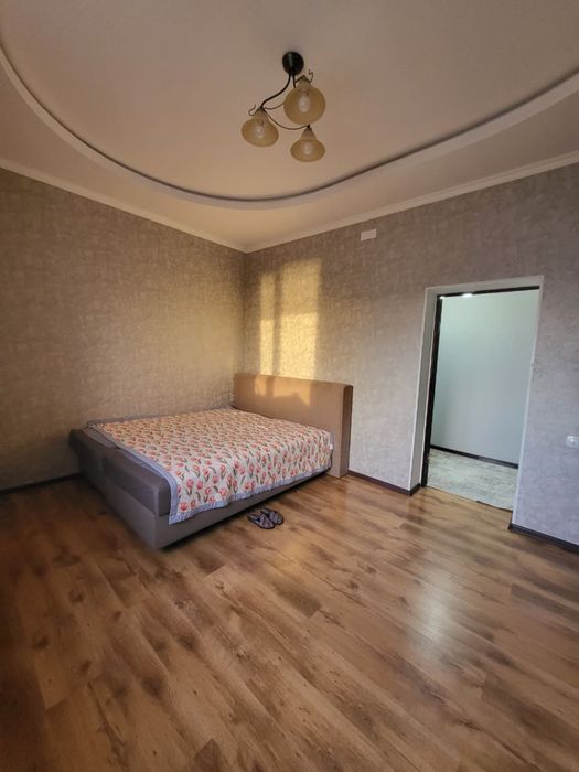 Спальная кровать