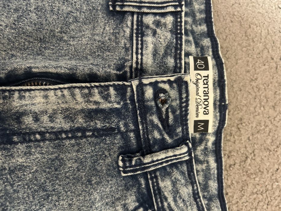 Pantaloni scurti blug