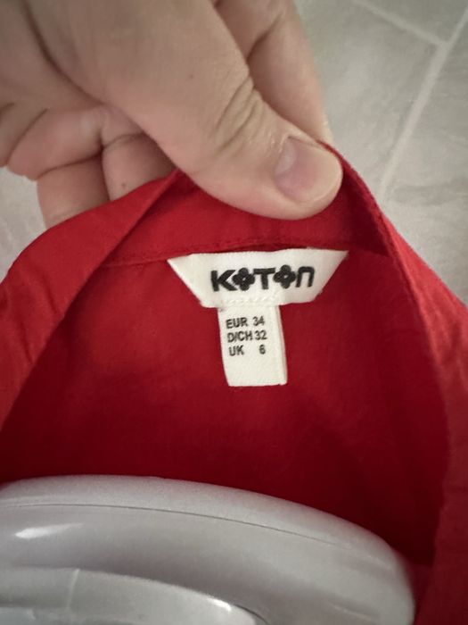 Блузка KOTON.