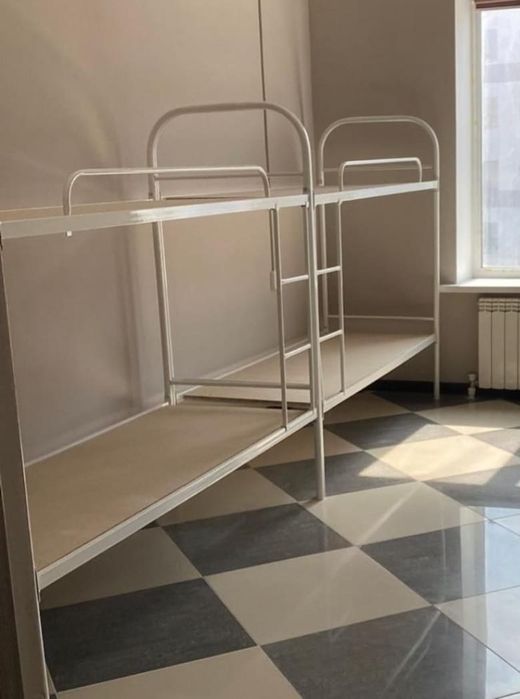 Двухярусная кровать