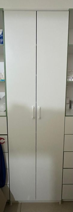 Продается шкаф в хорошем состояний