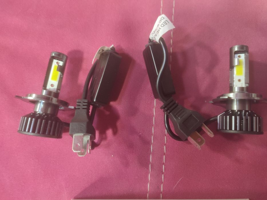 Set 2 becuri LED H4  Canbus  50W 6000K Alb Rece, 6000LM