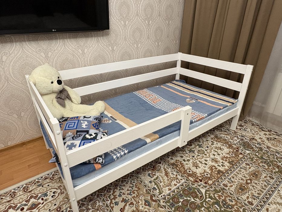 Продам детскую кровать