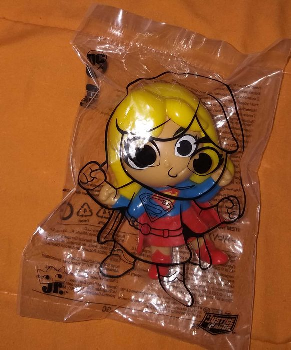 Играчка от Бъргър Кинг детско меню  Супер момиче DC