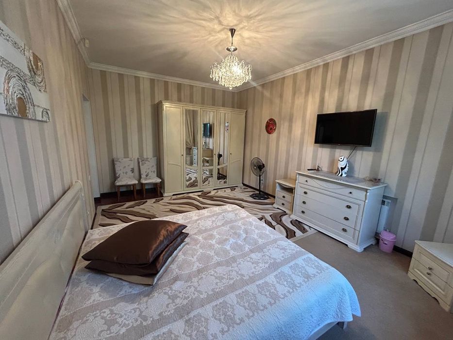 Продам Уникальный  дом 200 м²