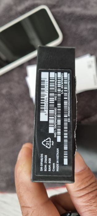 Samsung galaxy s 23 plus cream SM-S916B/DS неразличим от  нов