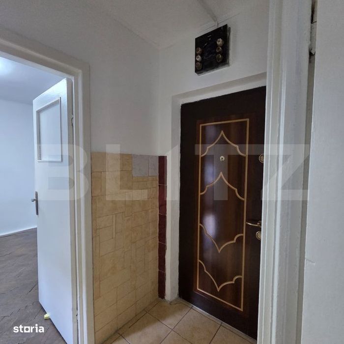 Apartament 3 camere, 60 mp, strada Albatros