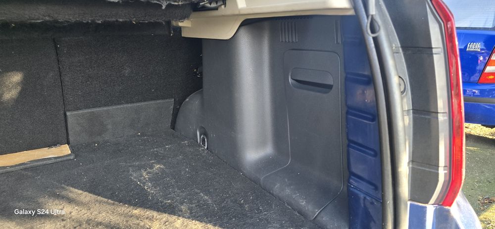 bara fata, faruri, aripi, capota, haion, portiera dacia duster 4x4