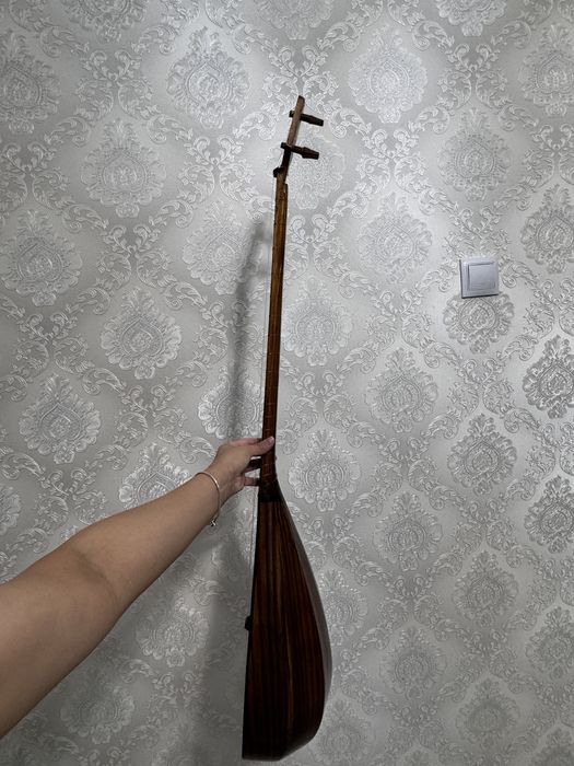 Продам домбыру в идеальном состоянии