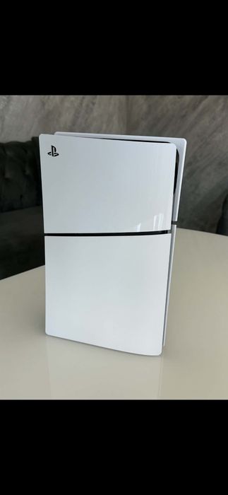 PS5 - 1 TB - Като нова!!!
