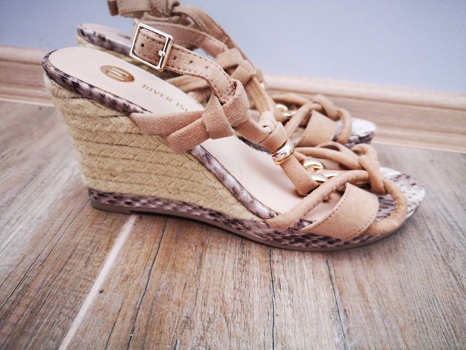 Дамски сандали  river