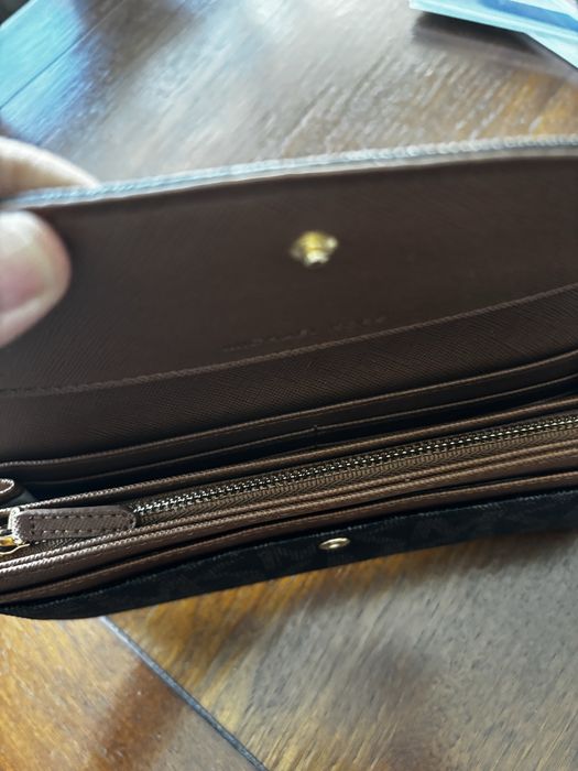Продаю женские кошельки оригинал