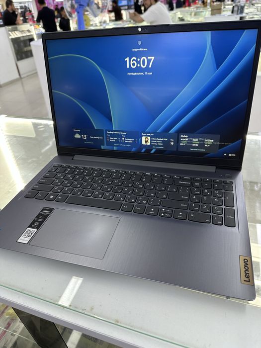 Срочно ноутбук Lenovo