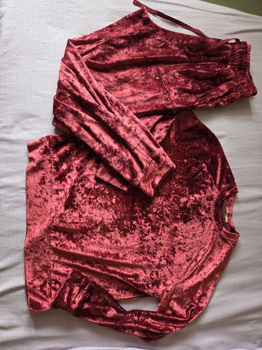 Отдам домашние женские вещи