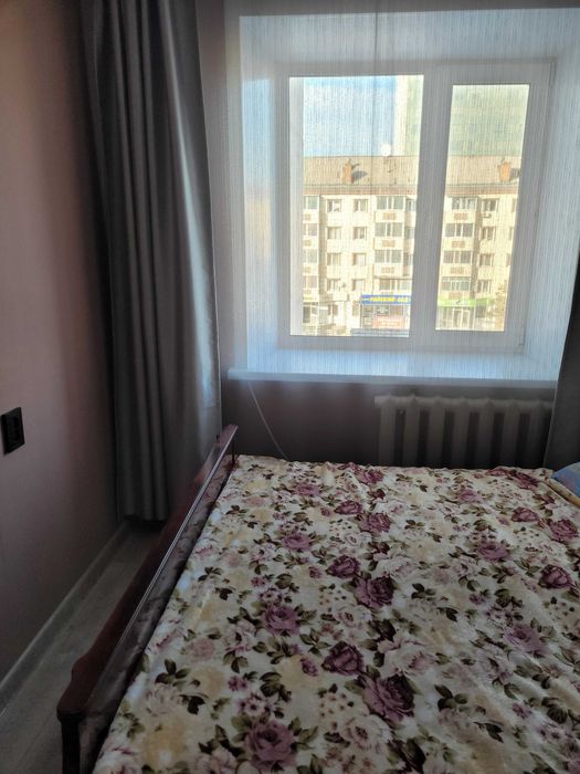 Сдам двухкомнатную квартиру в центре города.