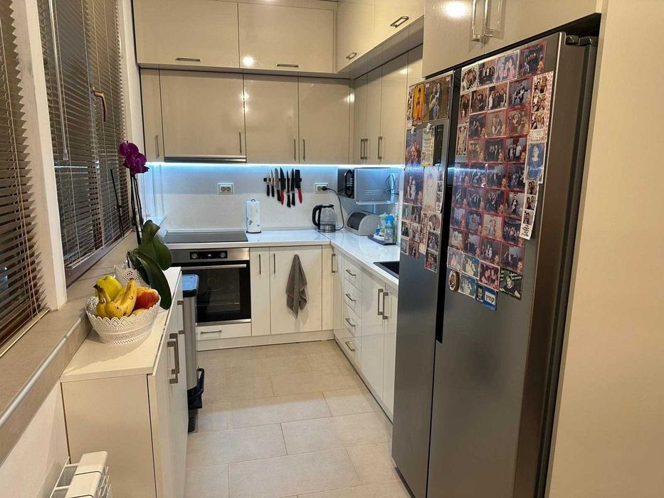 Продава се Четиристаен апартамент в Пловдив, Коматевски възел - 130 кв.м за 1585 €/кв.м - Снимка #10