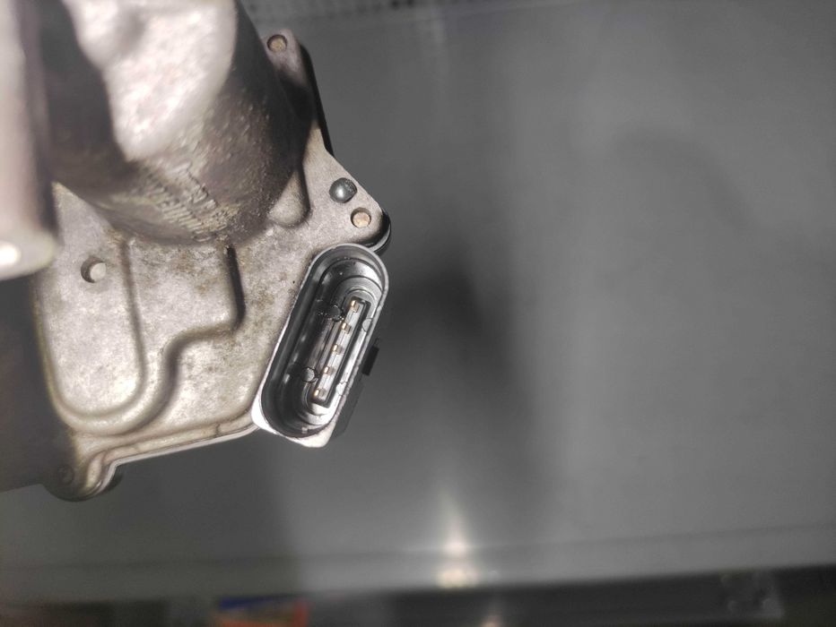 Clapeta acceleratie volkswagen vw passat b6 cbab cod 03l128063e