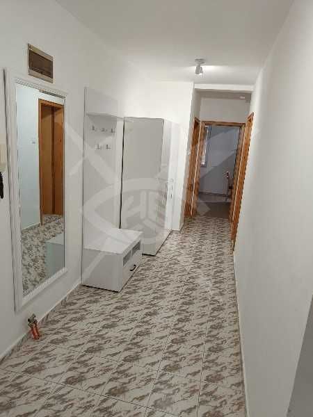 Дава се под наем Четиристаен апартамент в Пловдив, Младежки Хълм - 130 кв.м за 590 € - Снимка #4