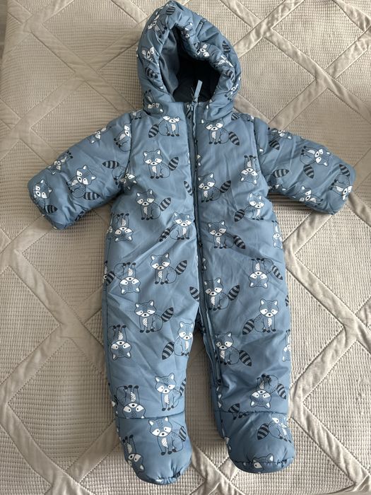 Продам зимний комбинезон baby go