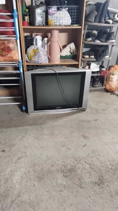 Продам телевизор Панасоник