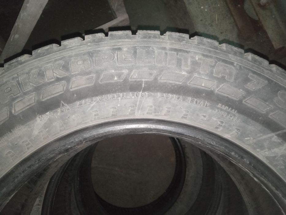 Продам Шину средном состояние