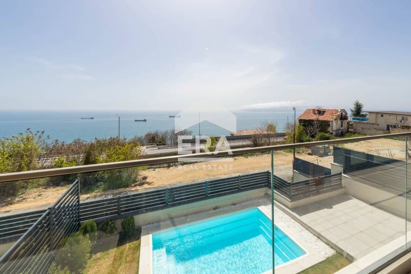 Двуетажна новопостроена къща за продажба, с перфектен достъп и директн