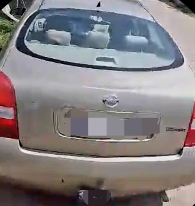 Vând Nissan primera