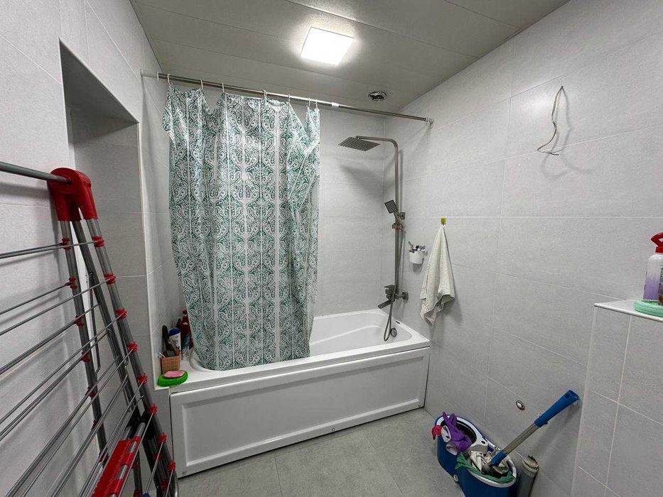 Продается участок 5,5 соток на Мирабадском районе.