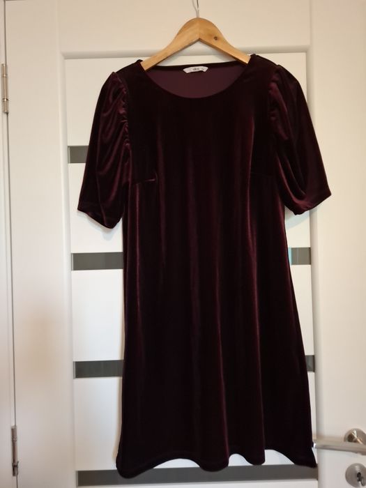 Rochie catifea, mărime 38-40
