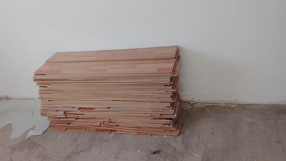 Ламинат сатылады