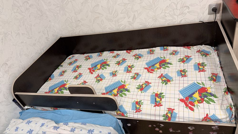 Продам детскую кровать