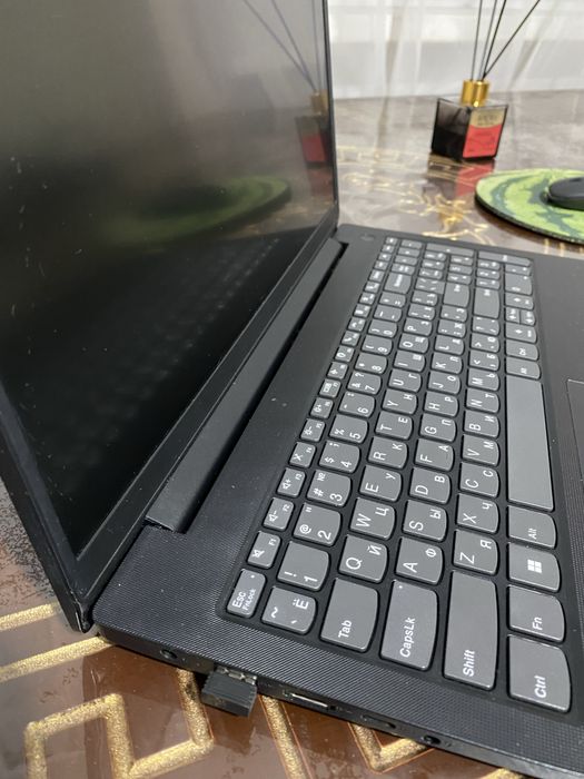 lenovo v15 g2 itl