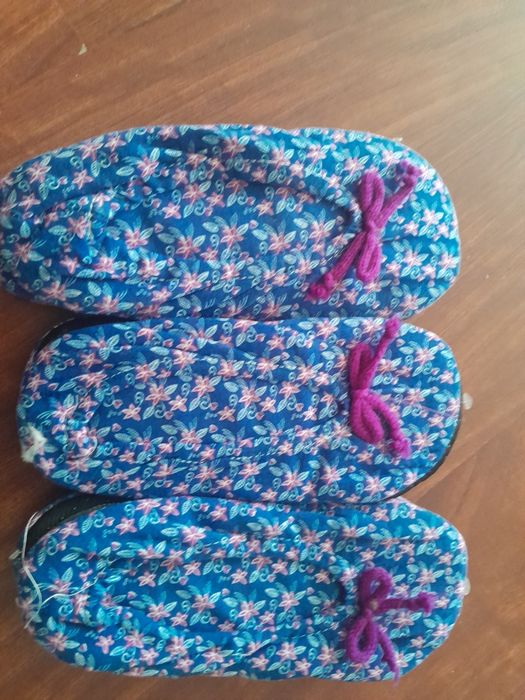 Продам тапочки следочки