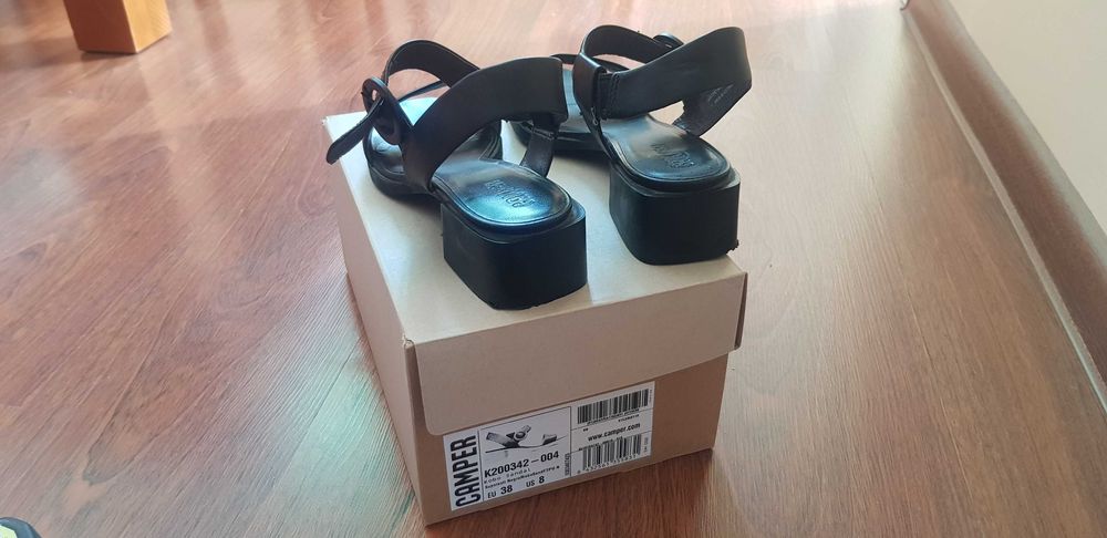 Сандали Pepina номер 38 и сандали Camper