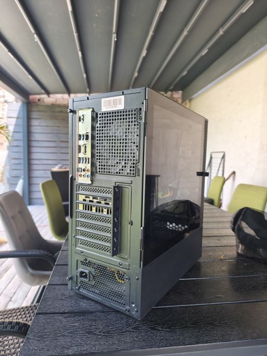 Гейминг компютър Asus Спешно!!!