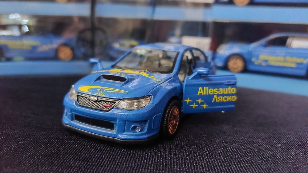 Метална количка Subaru Impreza 1:36 Безплатна Доставка