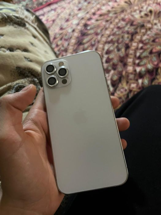 Обмен или продам айфон 12 про