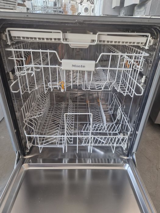 Съдомиялна машина MIELE XXL