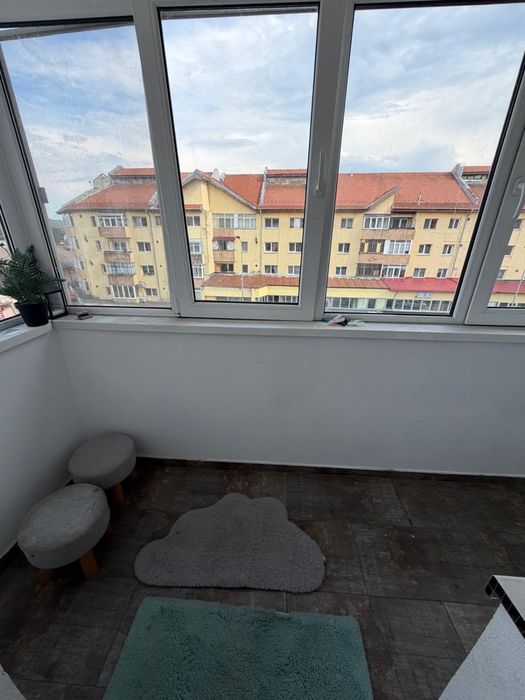Inchiriez apartament horezu