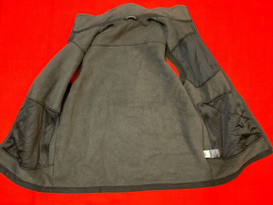 The north face-оригинален елек 50-52л