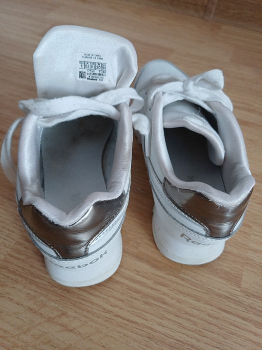 Adidas fetite nr 31.5