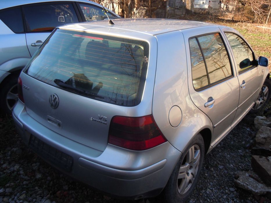 VW Golf 4  1.6 SR  2.3 V5 4motion