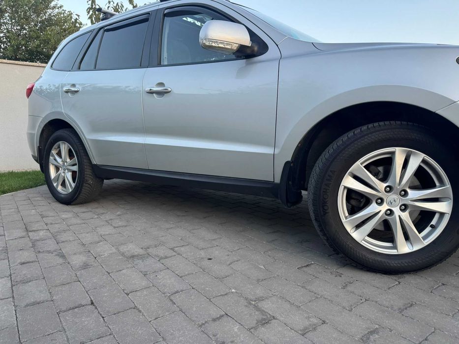 Hyundai Santa Fe Premium 4x4 2010 173000km 2.2 - 7 locuri