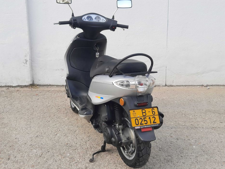Scuter Piaggio Fly 50cc 4 timpi