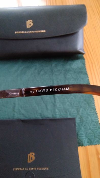 Слънчеви очила Дейвид Бекъм