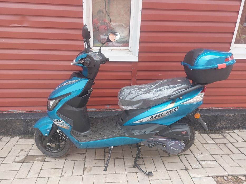 Срочно Продам новый скутер